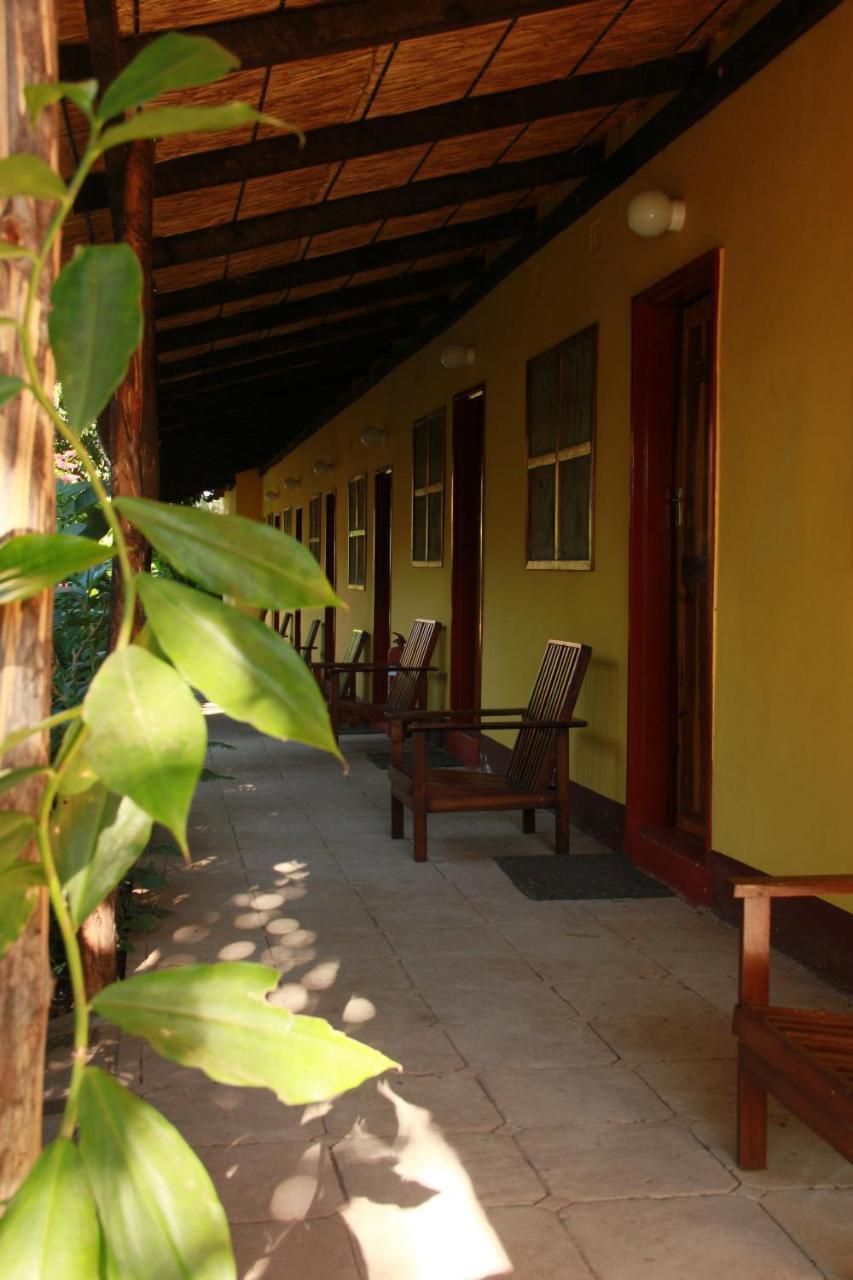 Jollyboys Backpackers Hostel Livingstone Exterior foto